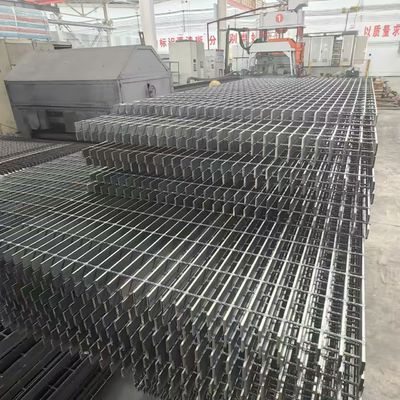 Low Maintenance Non Slip Grating Stainless Steel For Superior Performance