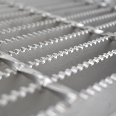 Intensive Bar Serrated Steel Grating Stainless 316 Drainage