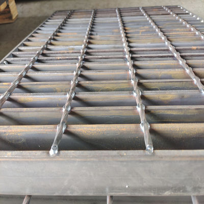 Hot Dipped Galvanized Heavy Duty Metal Grate For Power Station