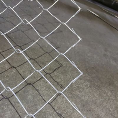 উচ্চতা 1.8m চেইন লিঙ্ক বেড়া 60X60 1.8X25m চেইন লিঙ্ক বেড়া নিরাপদ চেইন লিঙ্ক বেড়া