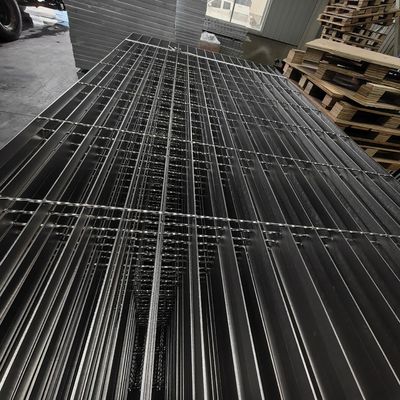 30*30*3 মিমি স্টীল মেঝে Decking ধাতু গ্রিটিং মেশিন চাপ ঝালাই