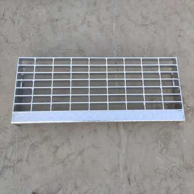 0.3-0.8 মিমি পুরু ইস্পাত স্টেপ ট্রেইড গ্রিজ G303/30/100 ক্ষয়কারী পরিবেশের জন্য
